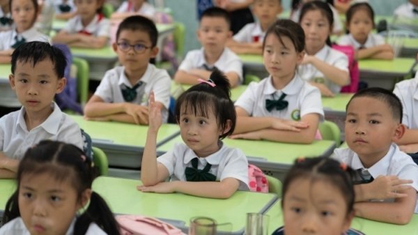 东兴资本配资 广州发布义务教育课程计划，小学低年级周课时缩减至26节